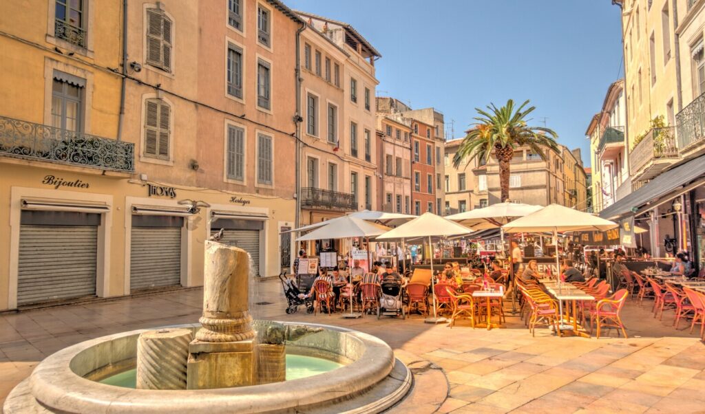 Nîmes