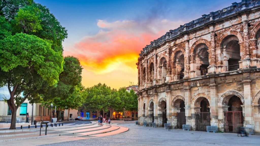 nimes