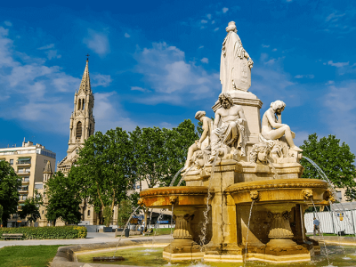 Nimes&