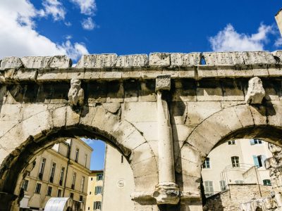 Porte,Auguste,,1st,Century,,Nimes,,Capital,Of,The,Gard,Department,